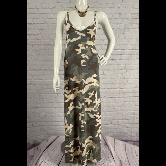Brand New Camo Print Maxi Dress Various - Picture 4 of 9